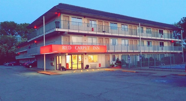 RED CARPET INN LOUISVILLE NORTH -Jeffersonville In image 3